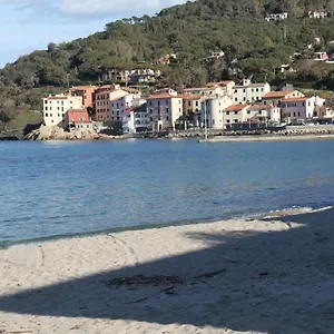https://borgo-al-cotone-la-fenetre.it-tuscanyhotel.com